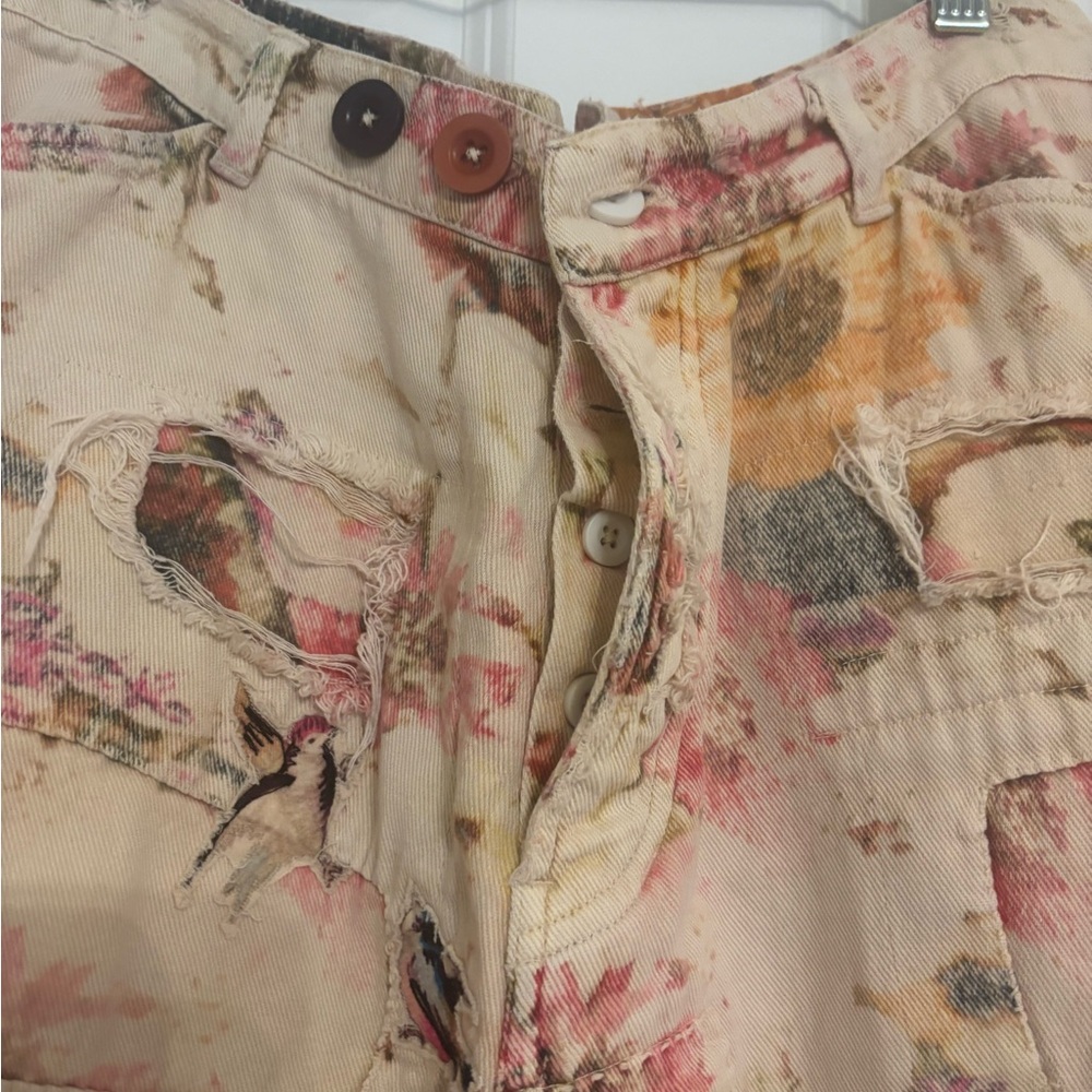 The Magnolia Pearl Miner Denim Bird & Floral Pants - Picture 4 of 5